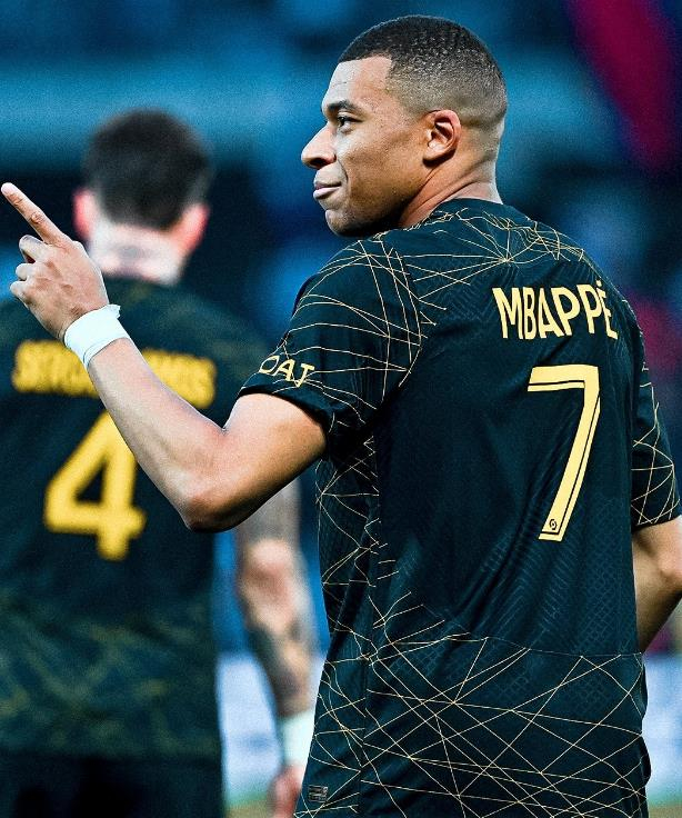 新葡京娱乐城-包含朗斯勇夺胜利，巴黎球队卫冕之路不容乐观的词条